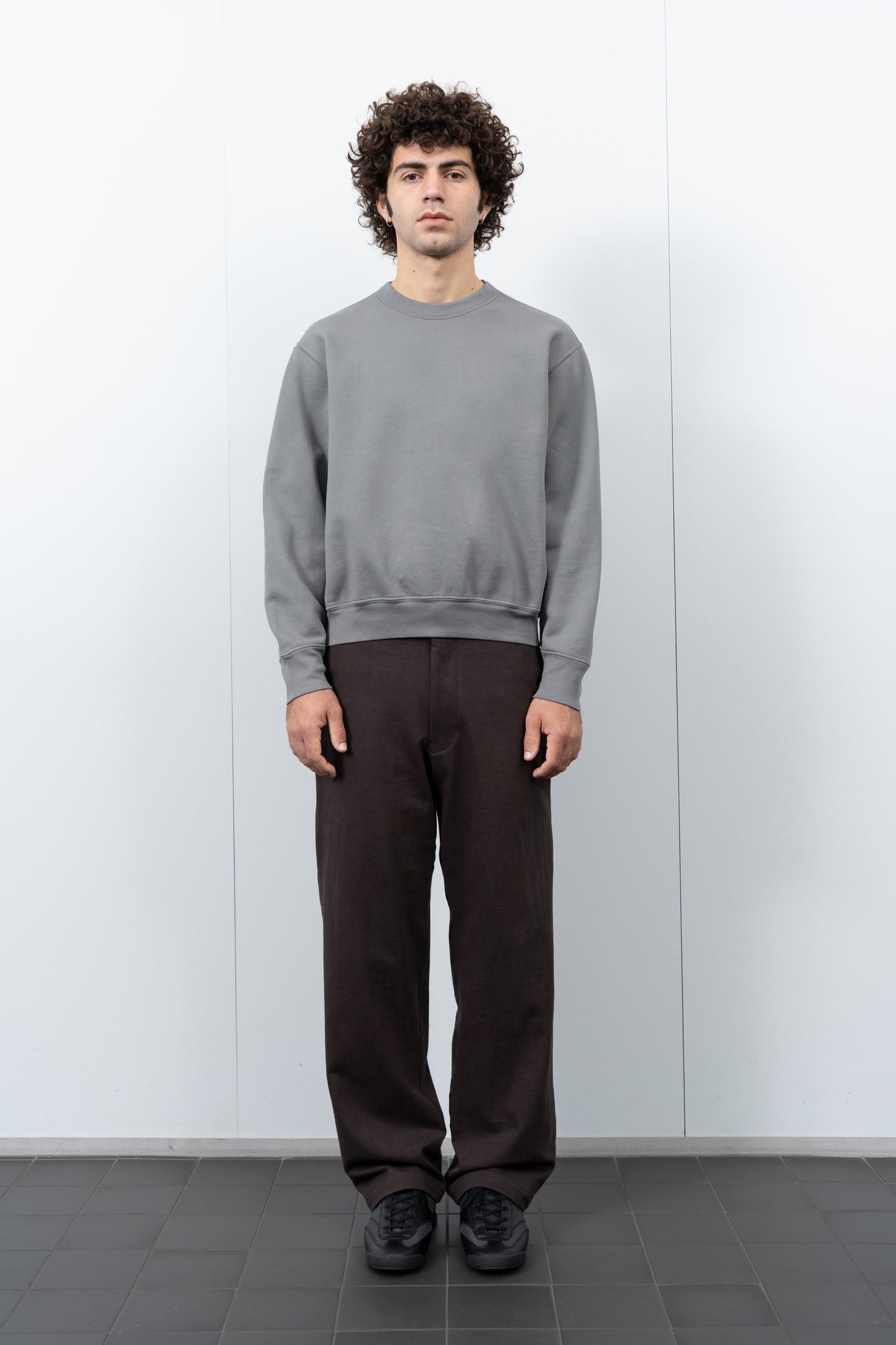 Lady White AW25 Relaxed Sweatshirt