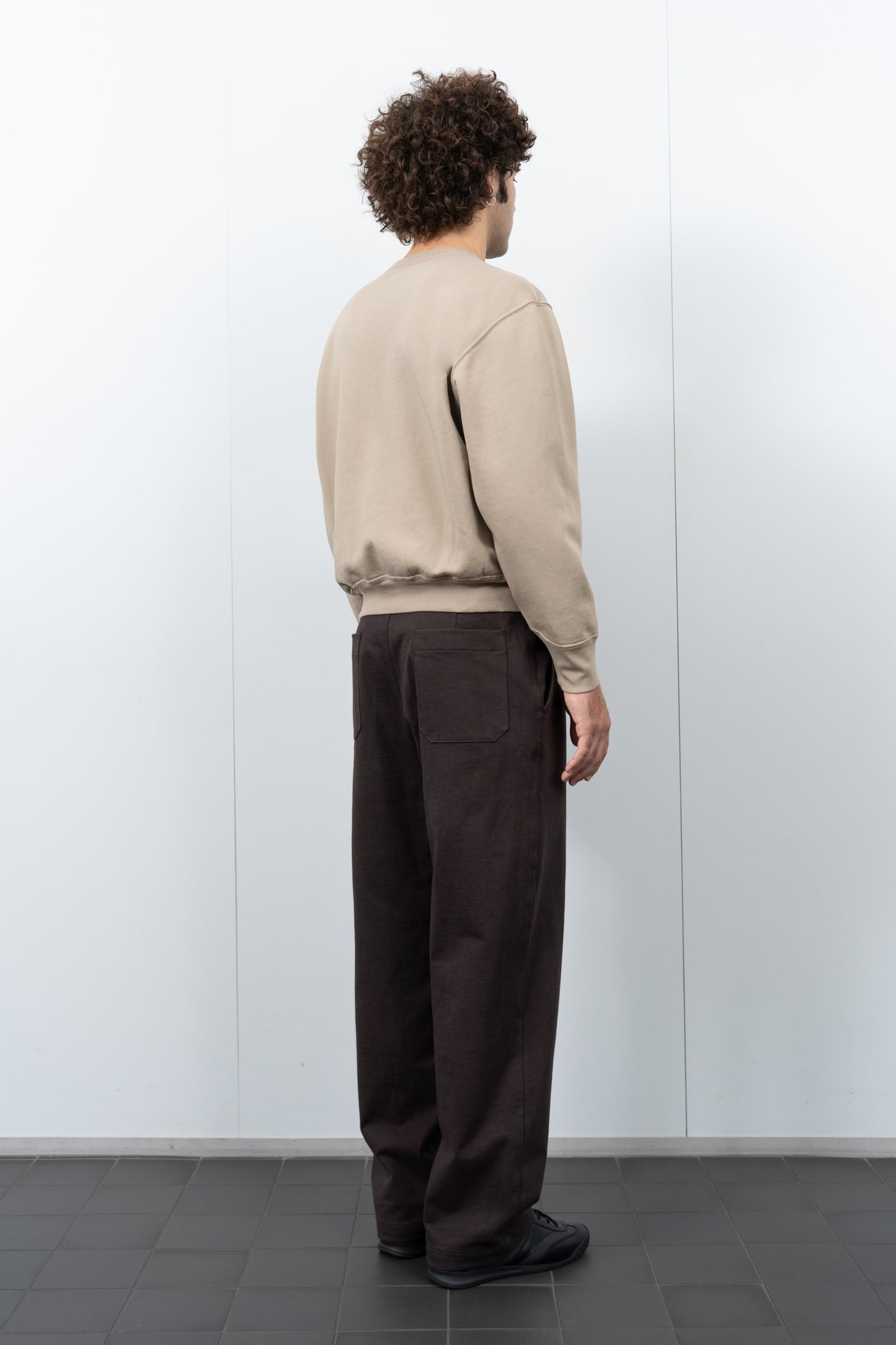 Lady White AW25 Relaxed Sweatshirt