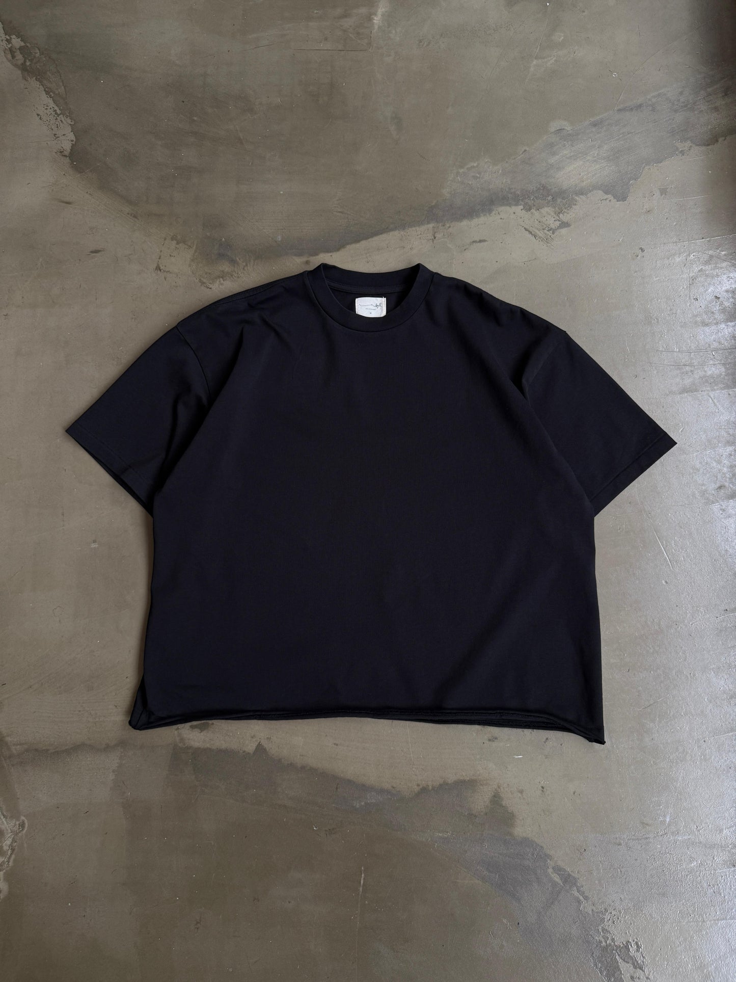 By R 25' S/S Oversized Crop Tee